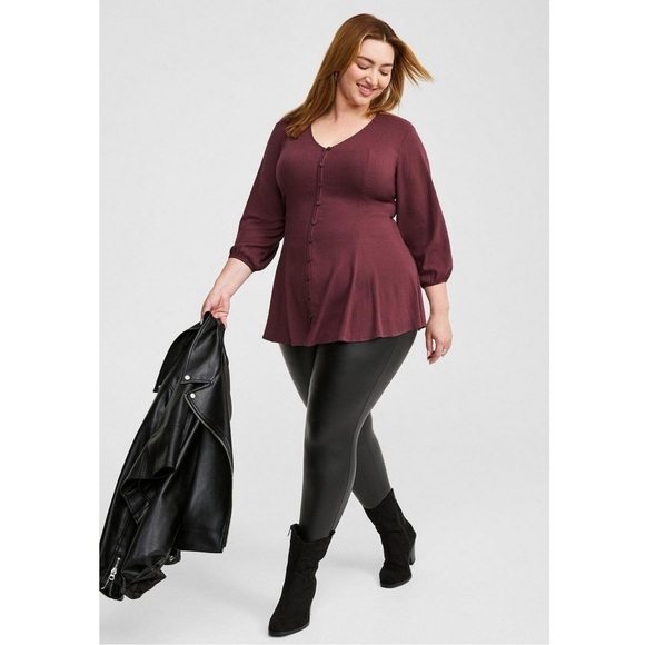 Torrid Fit and Flare Rayon Slub Button Up Top Sassafras Cherry Red Burgundy - Picture 1 of 12